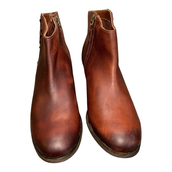Clarks Maypearl Fawn Women’s Heeled Bootie – Dark Brown Leather Size 9 main image 5